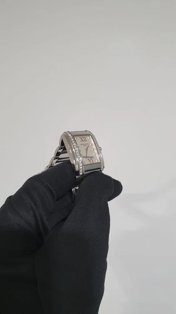 Patek Philippe Twenty~4 4910/10